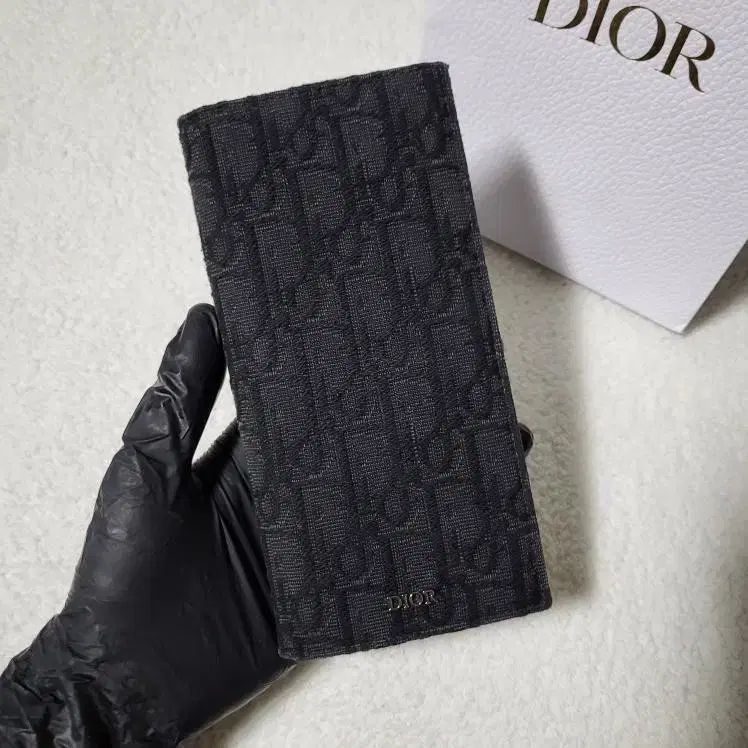 新モデル 級 Dior オブリーク ジップアラウンドウォレット
