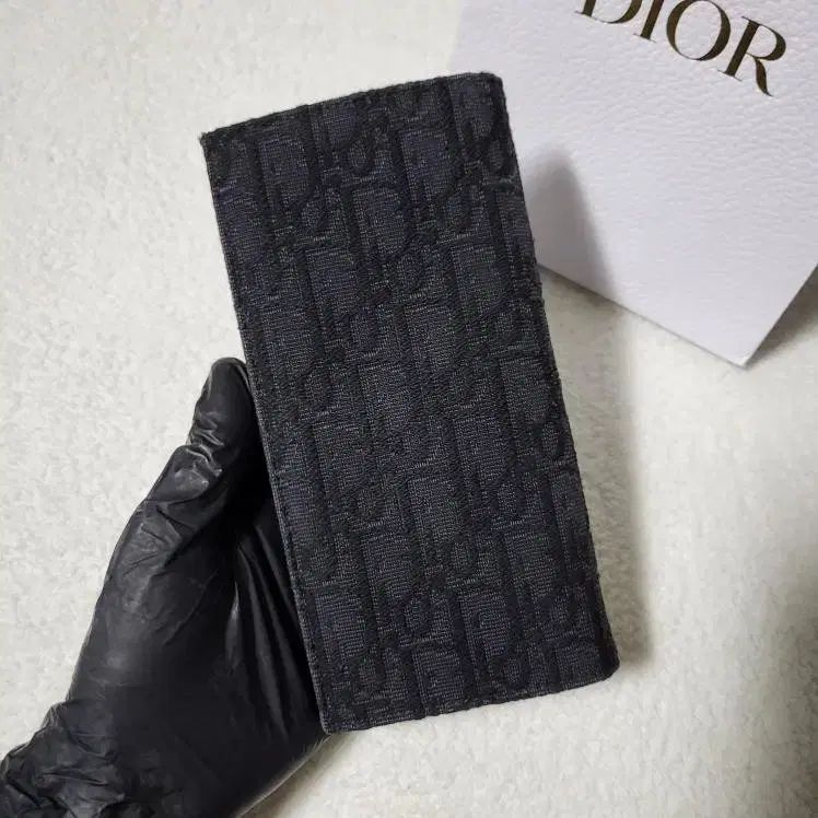 新モデル 級 Dior オブリーク ジップアラウンドウォレット