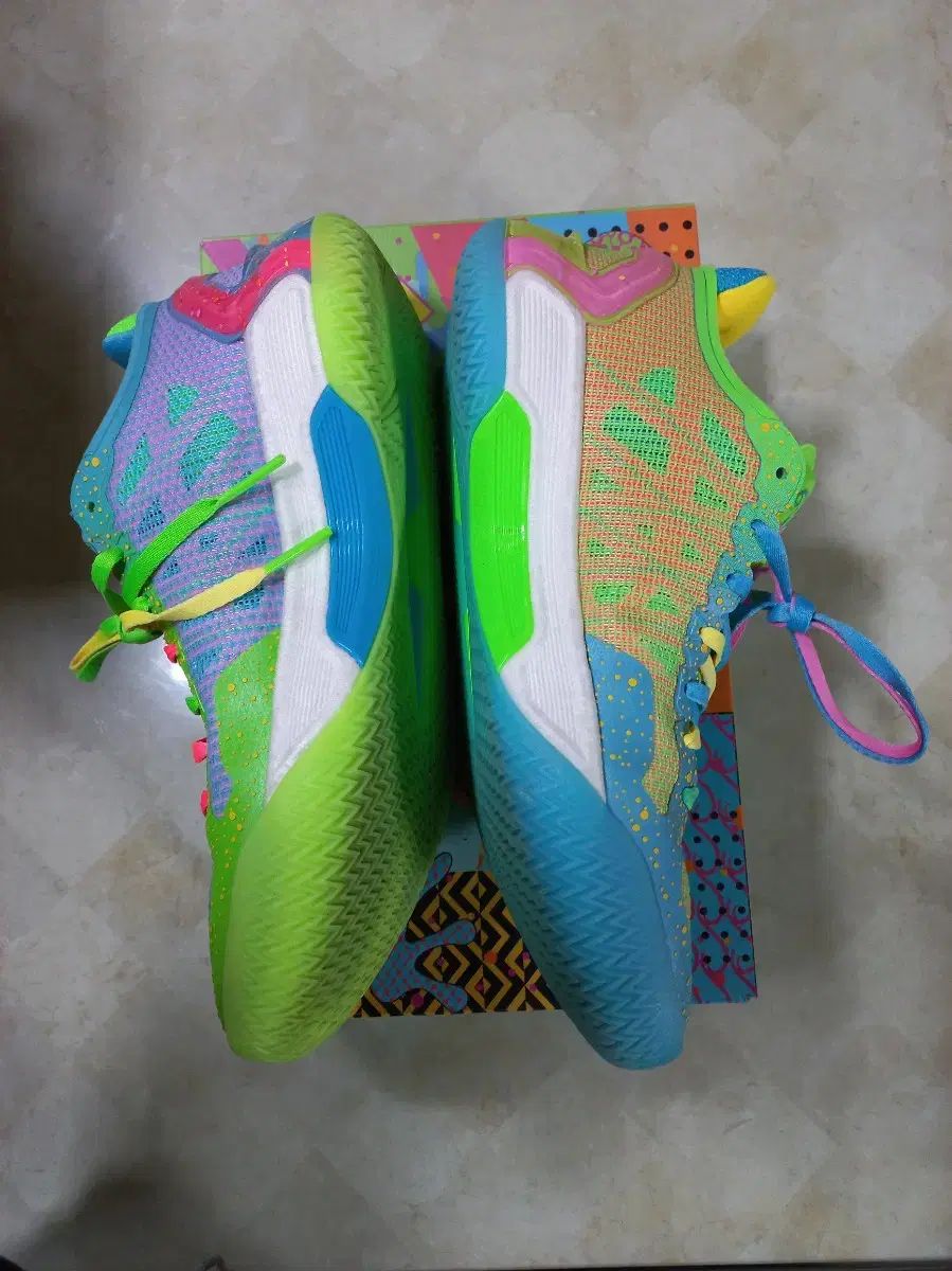 LI-NING リーニン