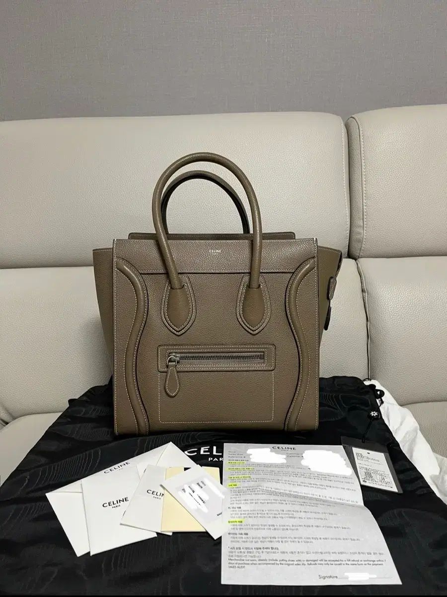 セリーヌ ラゲージ マイクロ スリカラル 2回着用 保証書O