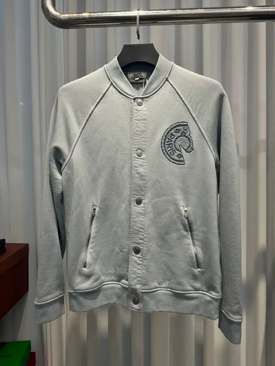 M エルメス CDS スタジャン メンズ ライトブルー