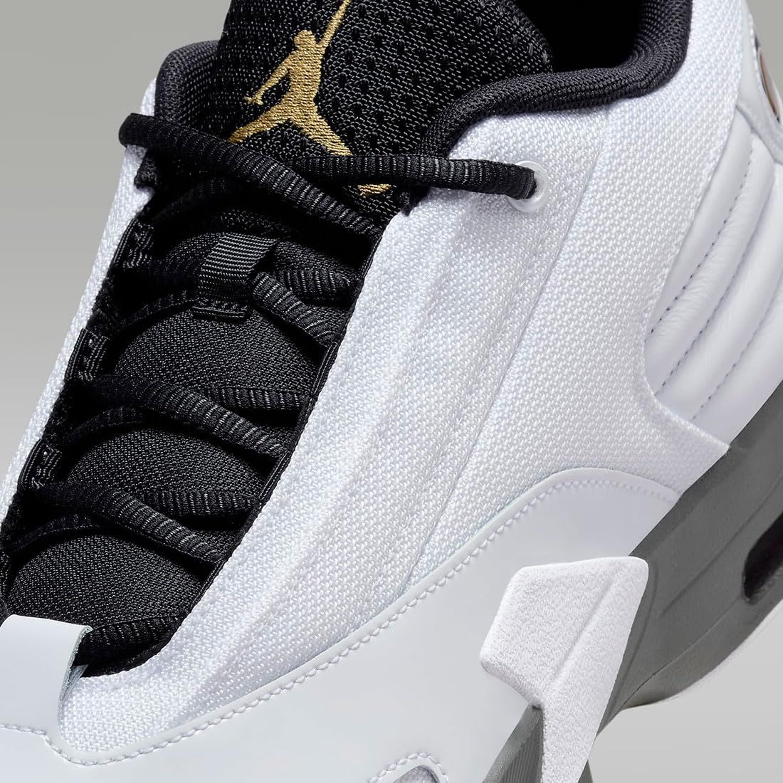 ナイキ] ジョーダン マックス オーラ 6 JORDAN MAX AURA 6 ホワイト