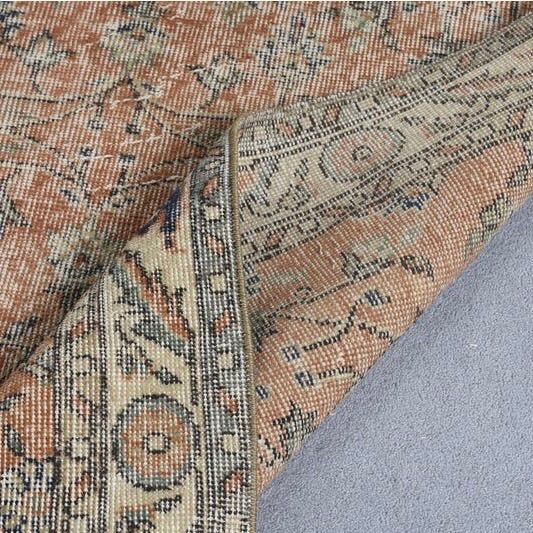 トルコラグ ヴィンテージ 赤色 草木柄 ダブルフレーム シャビーレッド