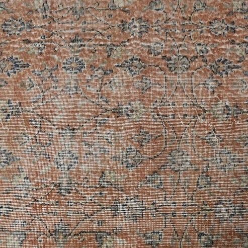 トルコラグ ヴィンテージ 赤色 草木柄 ダブルフレーム シャビーレッド