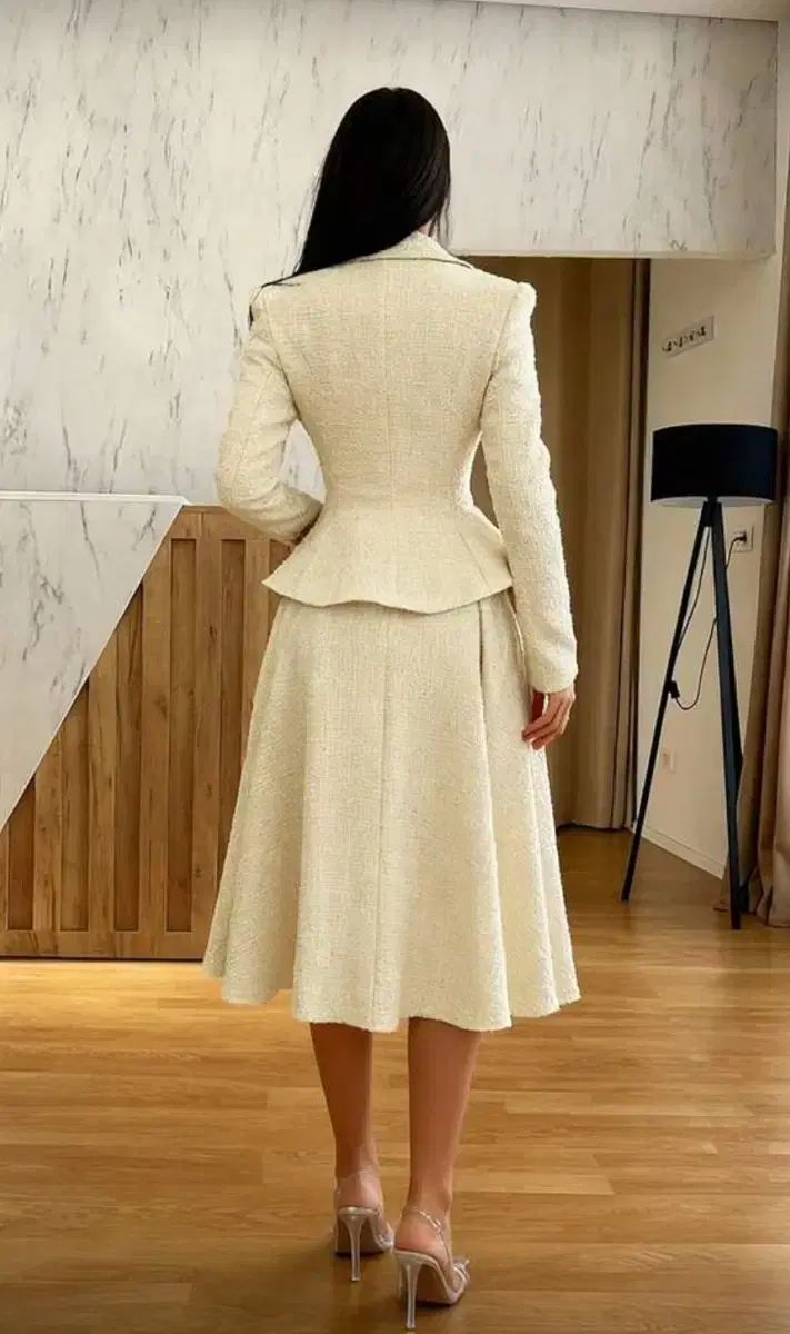 ツイード ツーピース セットアップ アイボリー スカート スーツ