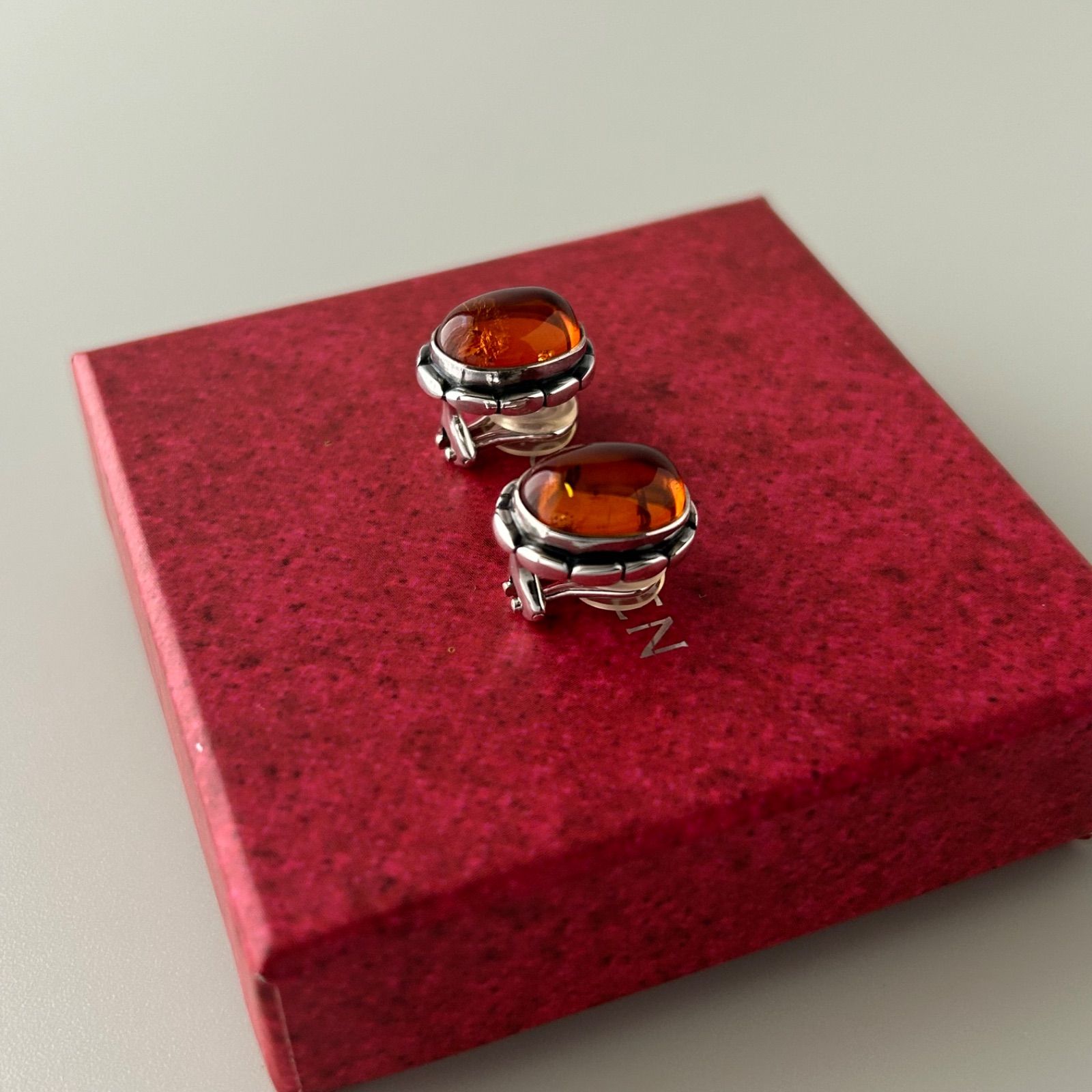 希少 ジョージジェンセン 琥珀アンバー ピアス シルバー 2001 ジョージジェンセン イヤリング 2001 アンバー 琥珀 925 Georg Jensen