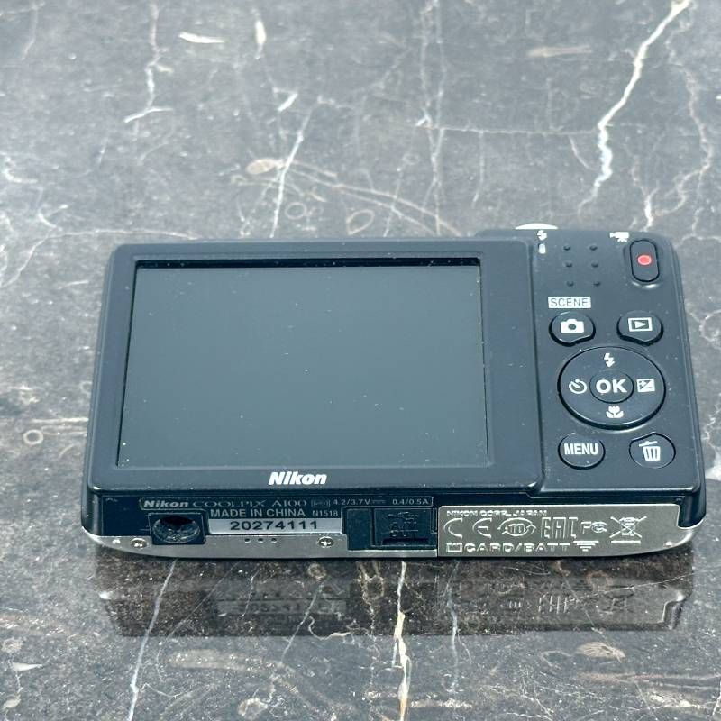 美品】Nikon ニコン COOLPIX A100 シルバー 人気 2010万画素 光学5倍