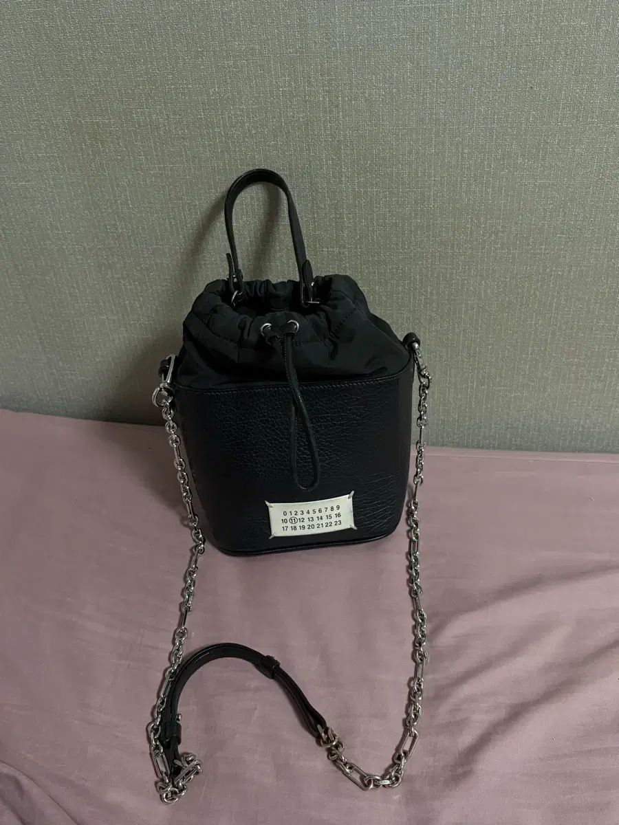 メゾンマルジェラ ブラック 5 AC チェーン バケットバッグ
