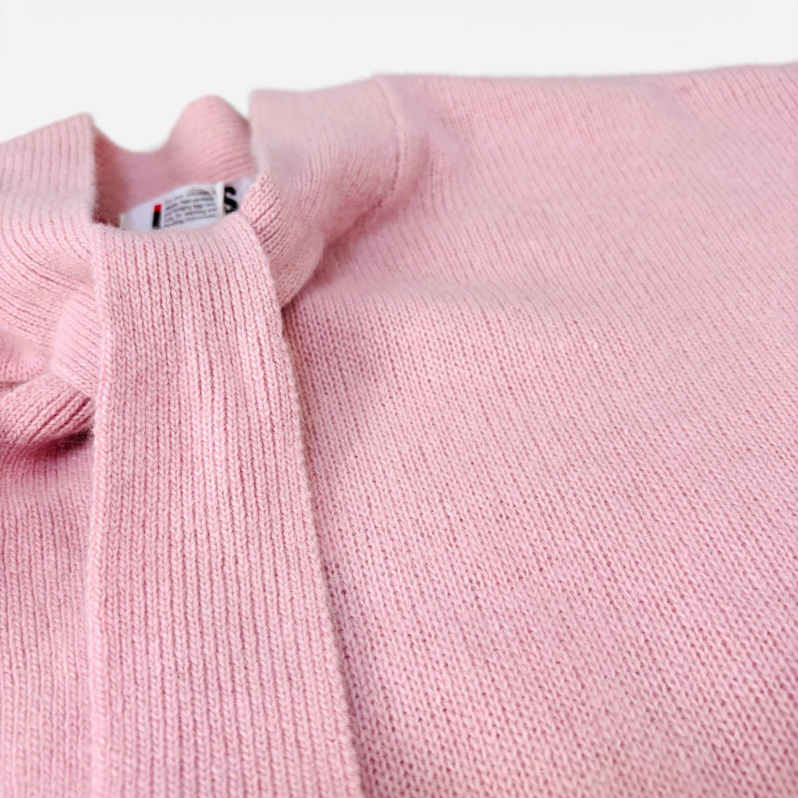 美品 希少（生産終了） ISSEY MIYAKE ISライン ボウタイニット ピンク  