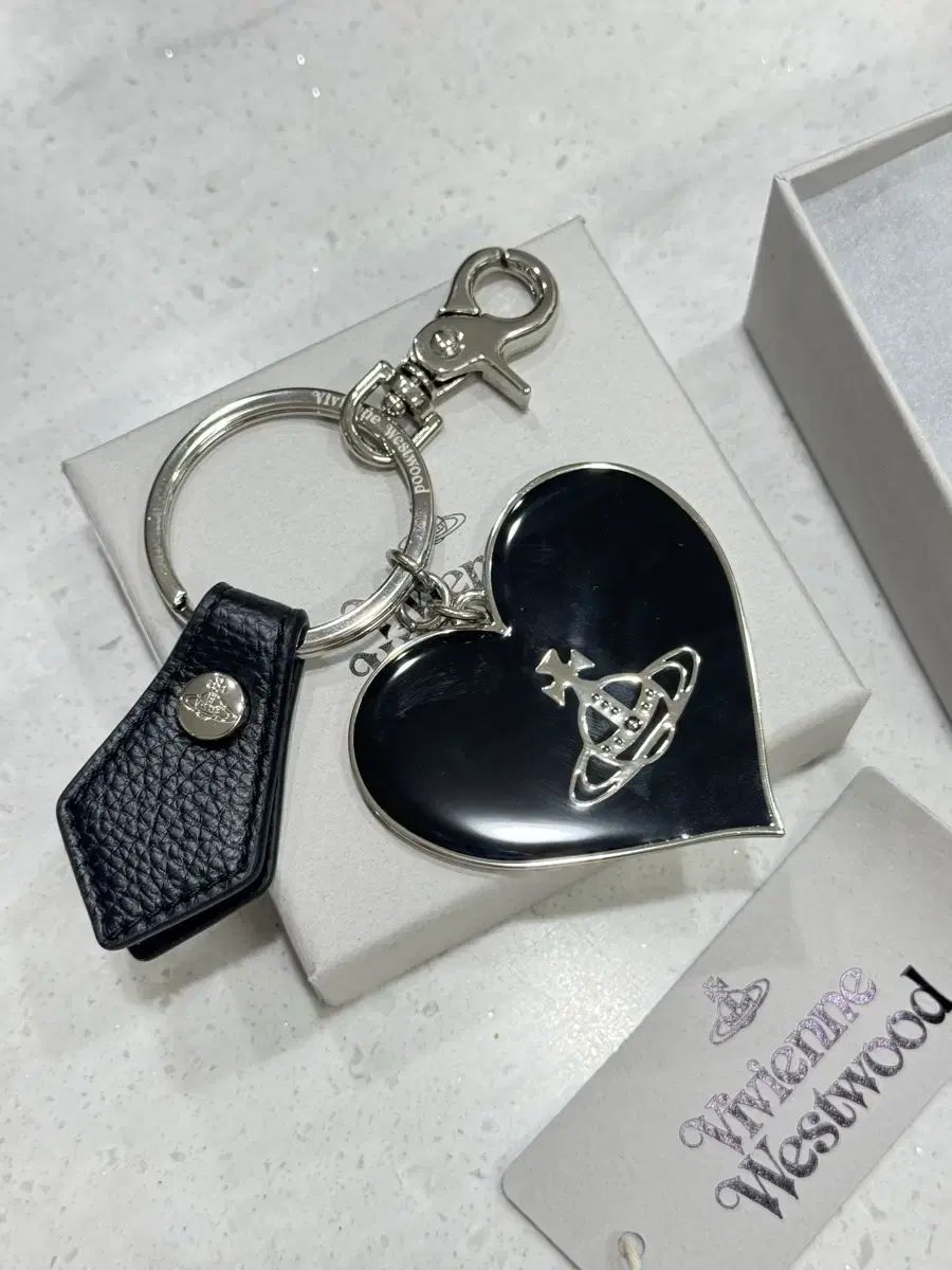 ヴィヴィアン ウエストウッド ハート キーホルダー
