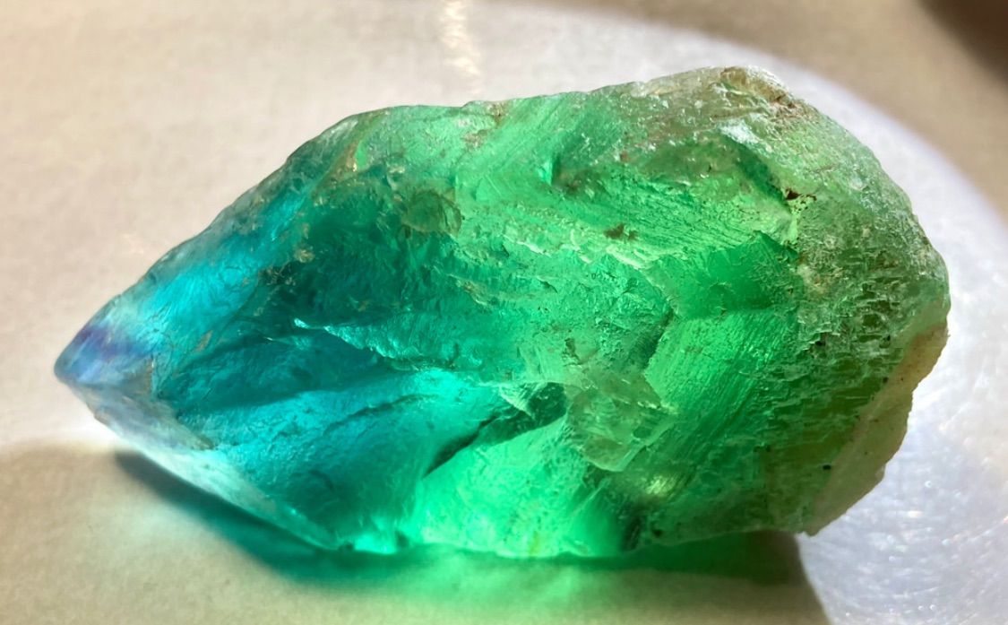 画像ご 用 ドゥルージーカルサイト共生 マルチ フローライト 蛍石 原石