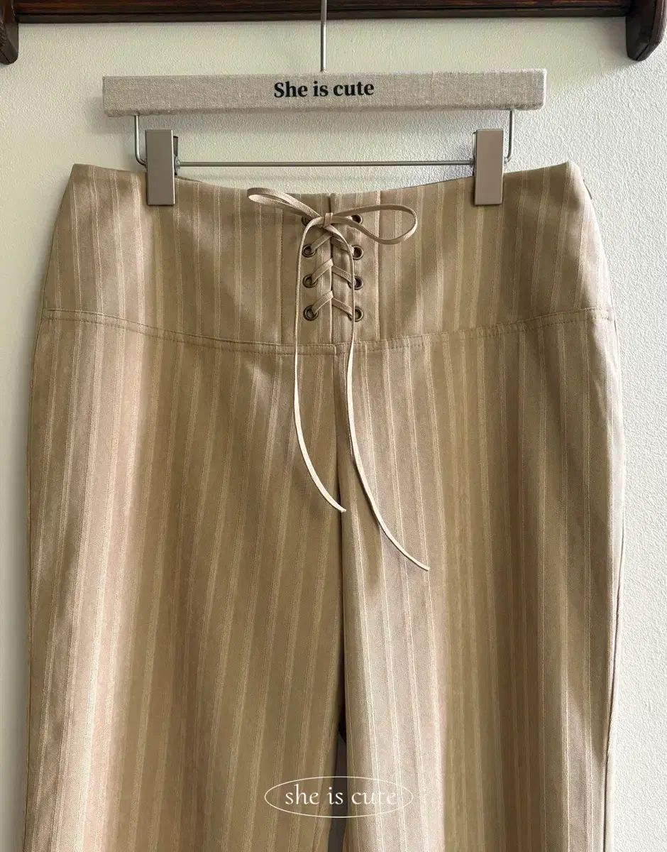  Sheiscute エンブロイダリー パンツ チノパン パンツ