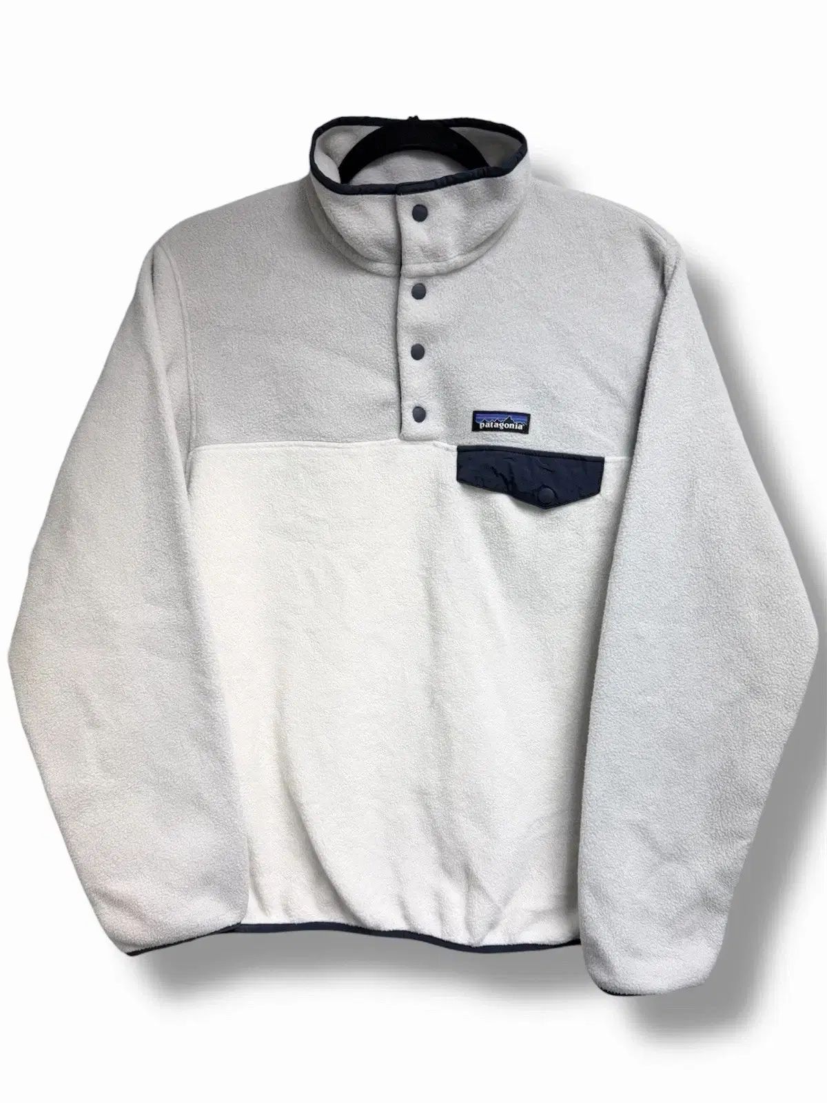 パタゴニア Synchilla スナップ T グレー 白 ニカグアラ