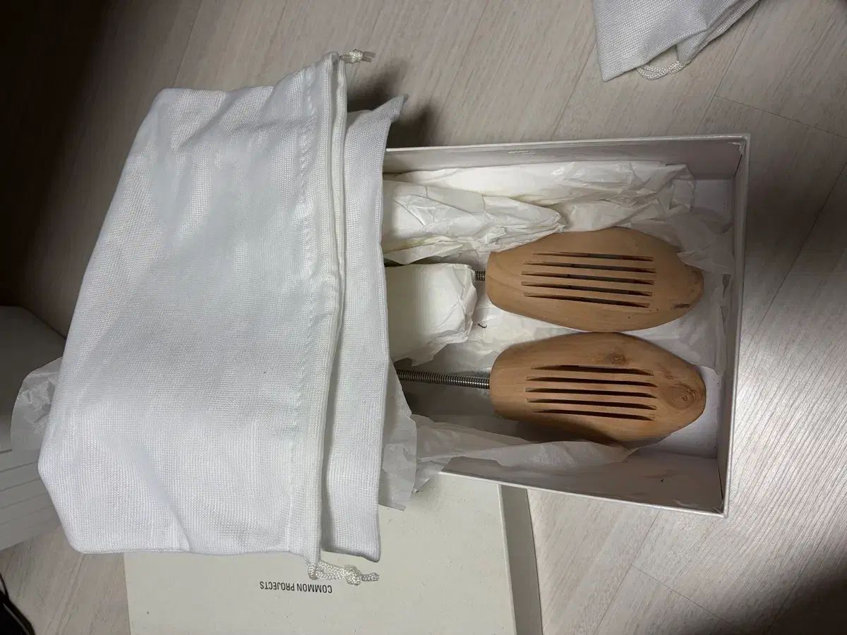 COMMON PROJECTS 割引 コモンプロジェクツ ブラック サイズ41 COMMON