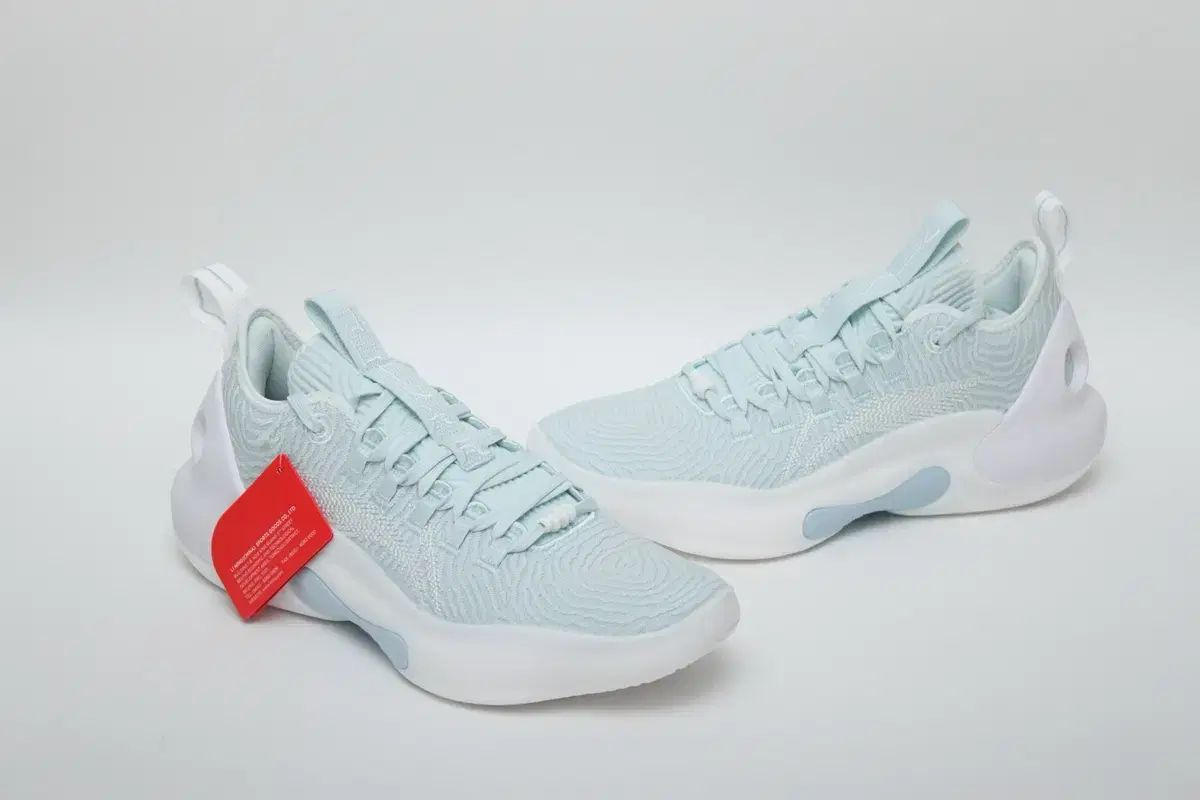 LI-NING リーニン バスケシューズ JOSHUA ジョシュア ウルトラ ロー 260 靴