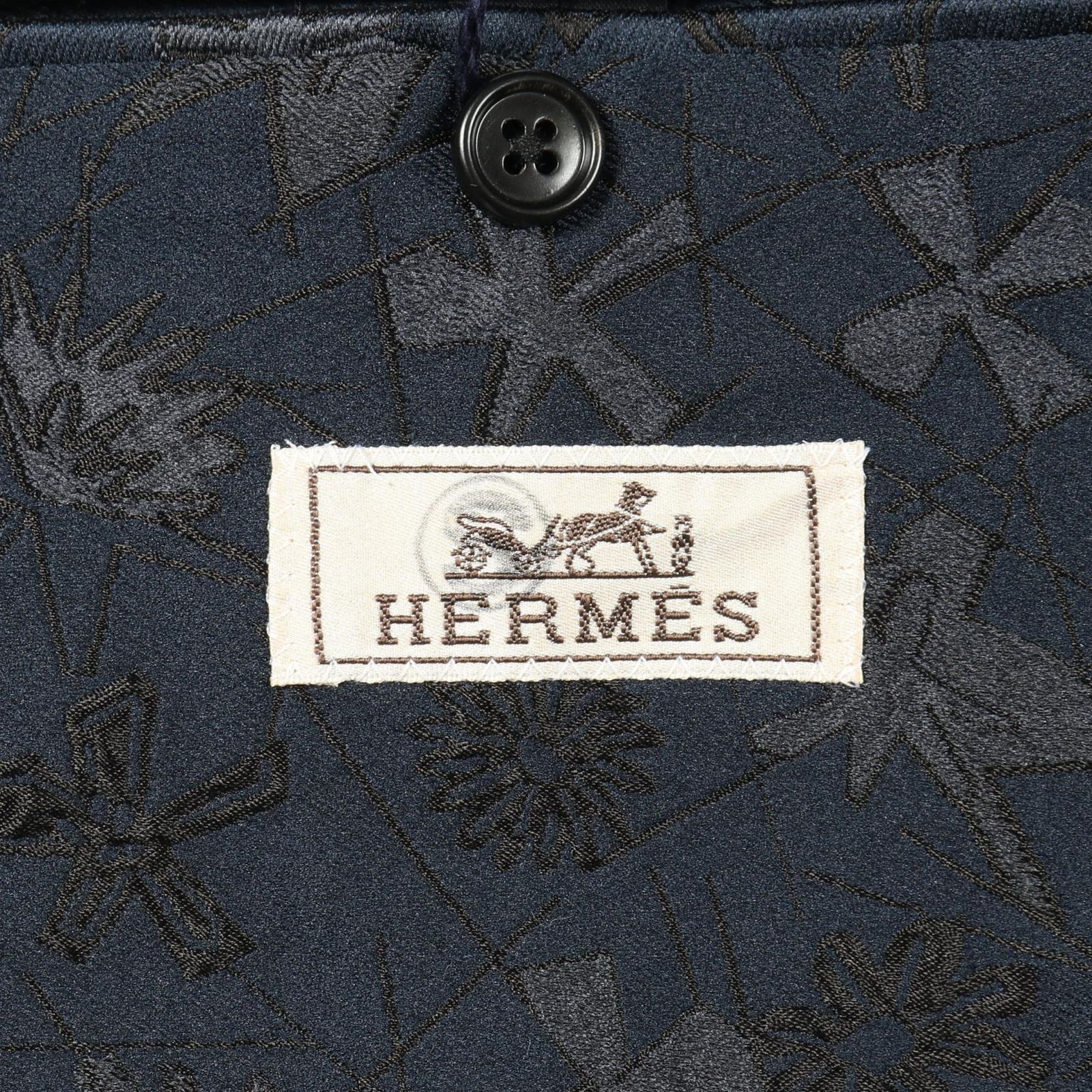 HERMES エルメス　テーラードジャケット　シルク　未使用品 エルメス HERMES テーラードジャケット シルク テーラードジャケット