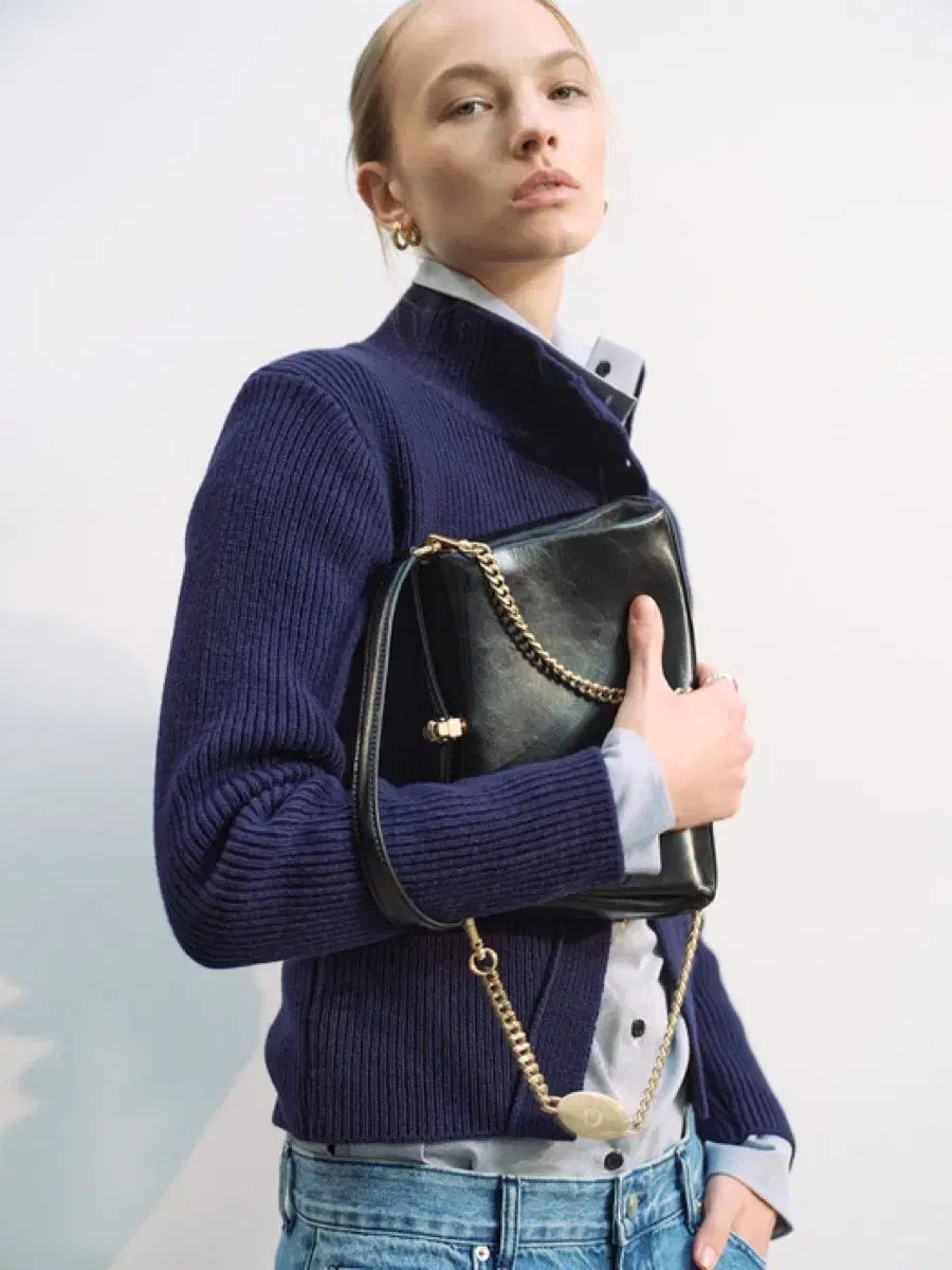 LOEUVRE ルーブル Sac de Cle Medium 삭드클레 ミディアム ブラック