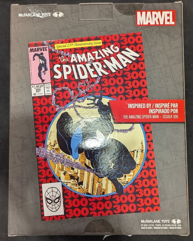 McFARLANE TOYS INCLUDES COMIC BOOK SPIDER-MAN ブラックコスチューム