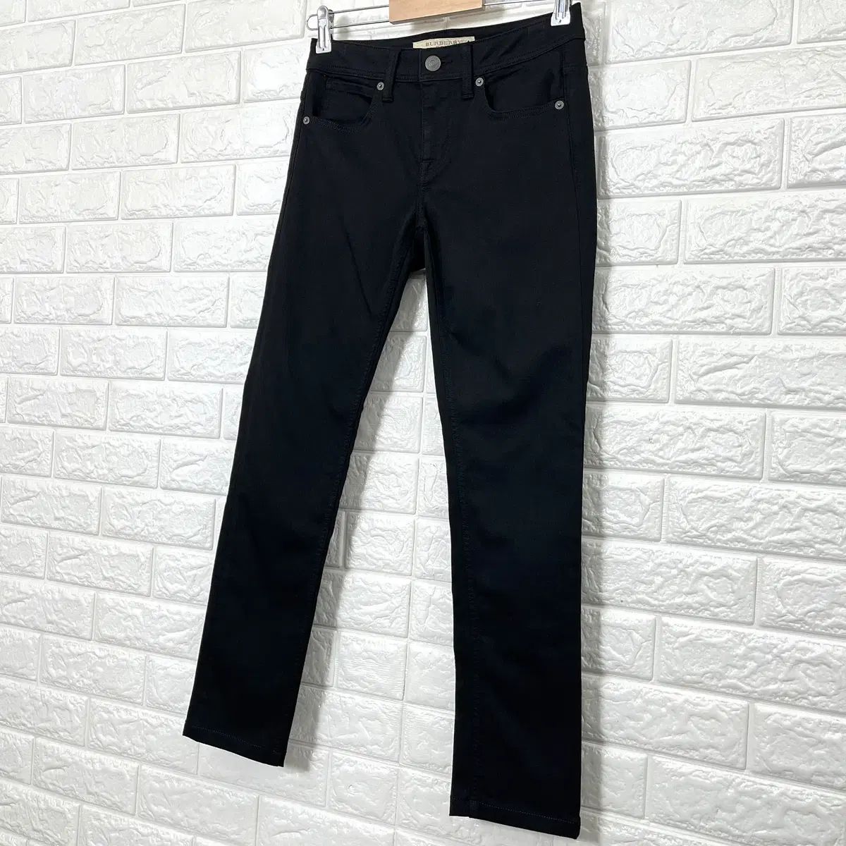 バーバリーブリット レディース スリムフィット ブラックジーン ブラック W 28