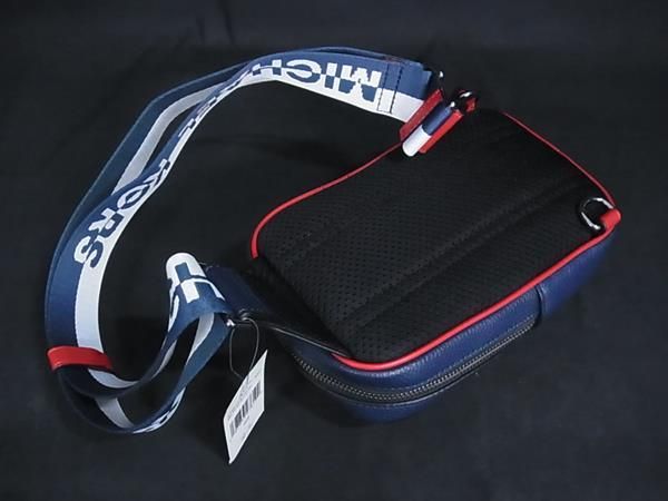 レザー クロスボディ