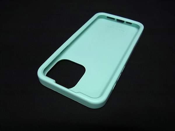 BOTTEGA VENETA ボッテガヴェネタ イントレチャート ラバー iPhone 14 ProMax スマホケース ライトブルー系 BS 1454