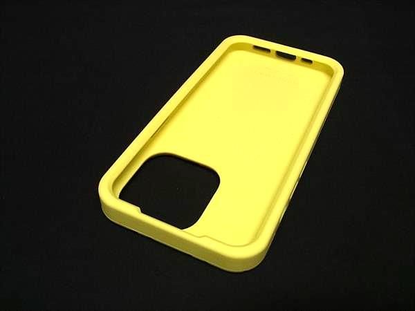 BOTTEGA VENETA ボッテガヴェネタ イントレチャート ラバー iPhone 14 Pro スマホケース イエロー系 BS 1456