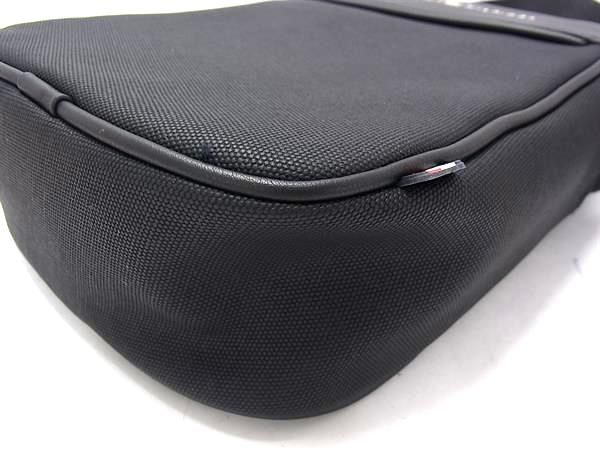 トミーヒルフィガー レザー