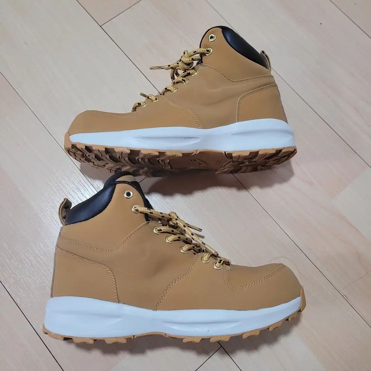 ナイキ マノア GSブーツ ブラウン