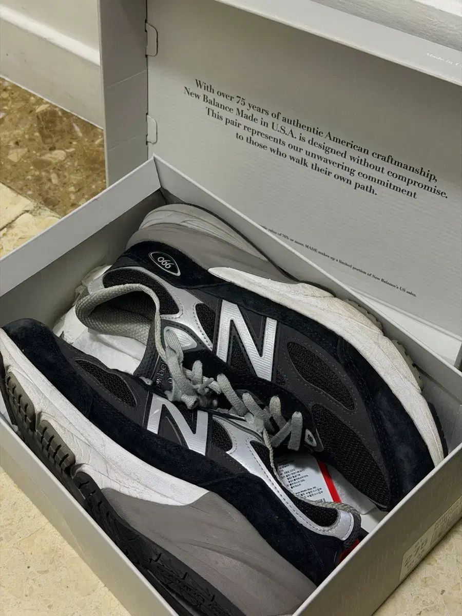 ニュー ンス 990 v 6 ブラック ホワイト サイズ27 5