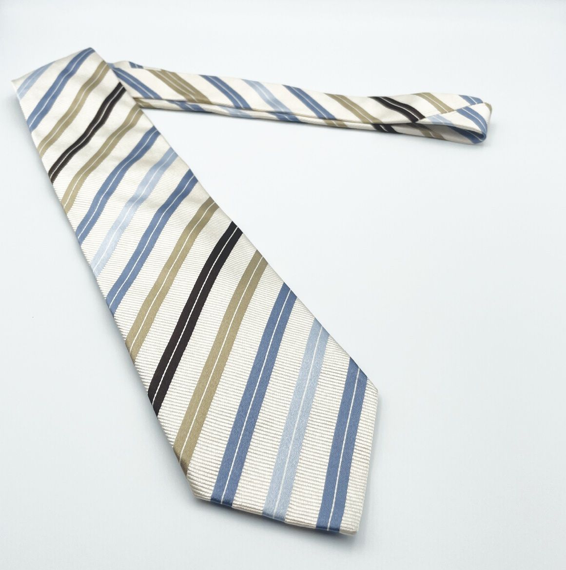  ✱Ermenegildo Zegna エルメネジルドゼニア ✱ ネクタイ 2本セット シルク ストライプ柄 ペイズリー柄 ライトブルー カーキ イタリア製 ビジネス フォーマル スーツ 紳士服 メンズ ハイブランド 結婚式 入学式 卒業式 ネクタイ 小物