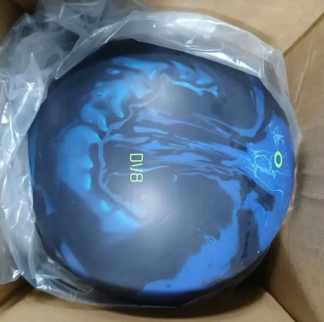 13 パウンド ボーリング トラブル メーカー DV 8 球