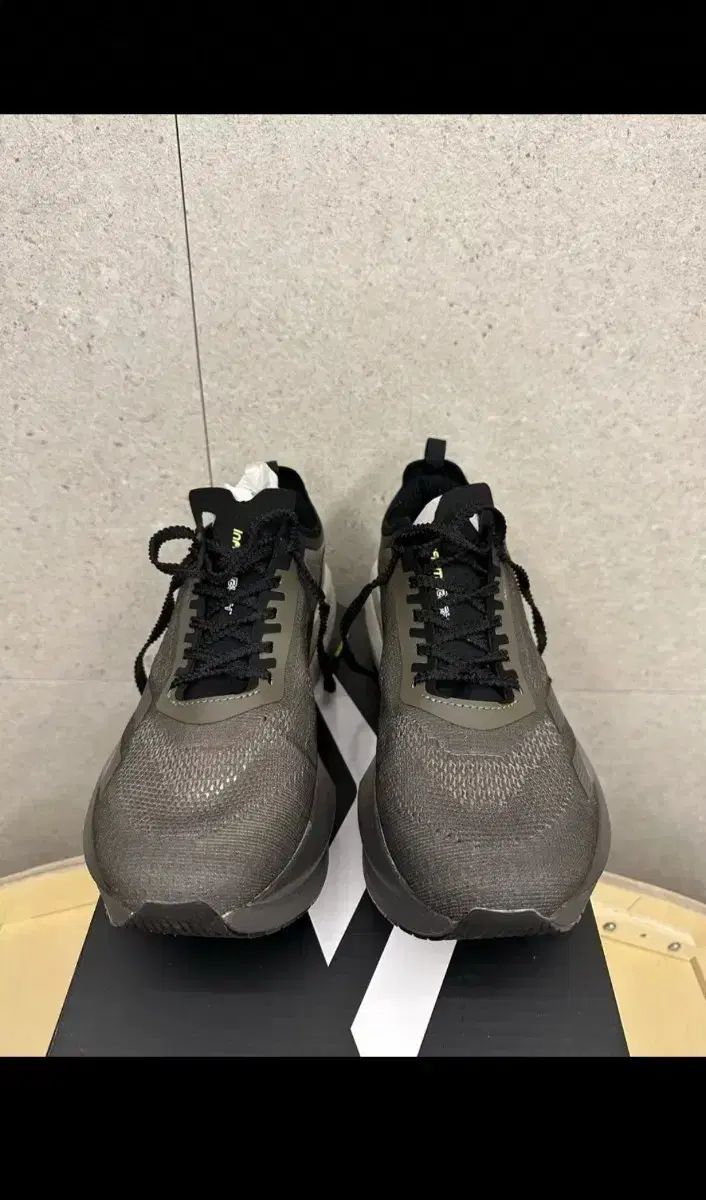 価格放棄 プロスペックス インフィニティ RUSH ランニングシューズ 1