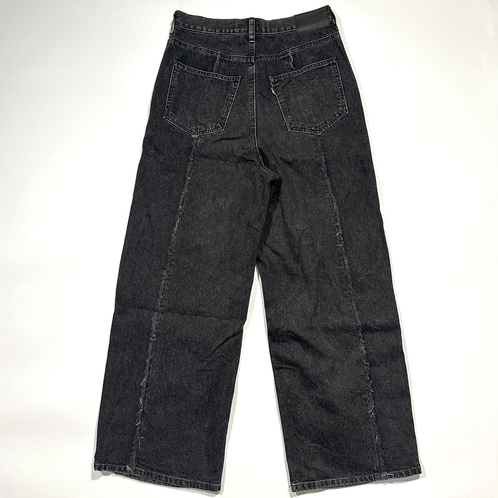 Jieda デニムパンツ ワイドパンツ ブラック ジエダ JieDa ジエダ デニムパンツ ジーンズ ブラック 黒 革パッチ JIE-ST32