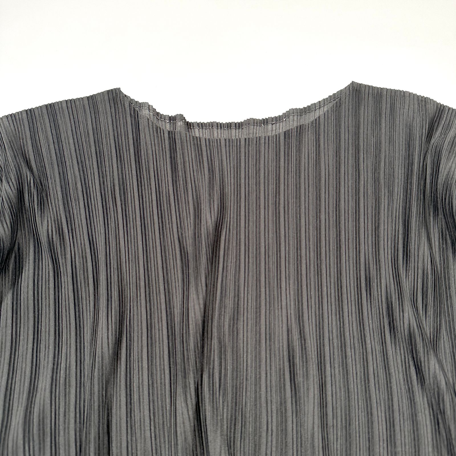 PLEATS PLEASE プリーツプリーズ イッセイミヤケ プリーツ ワンピース チュニック 半袖 オーバーサイズ ワイドサイズ ゆったり 大きめ グレー 灰色 Lサイズ