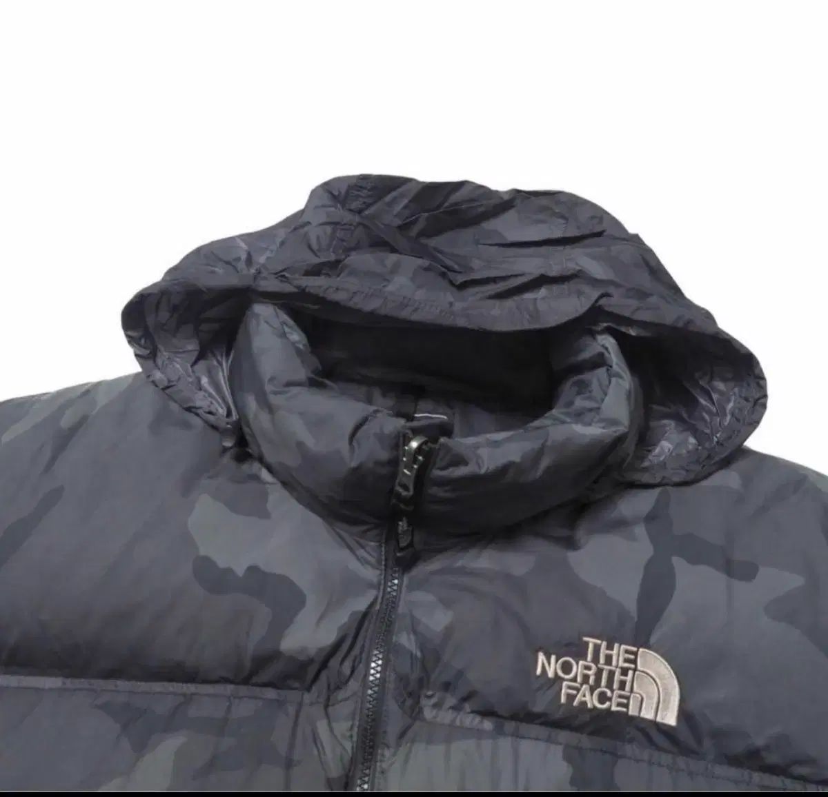 XL ザノースフェイス センターロゴ カモフラ ヌプシ 700 - メルカリ