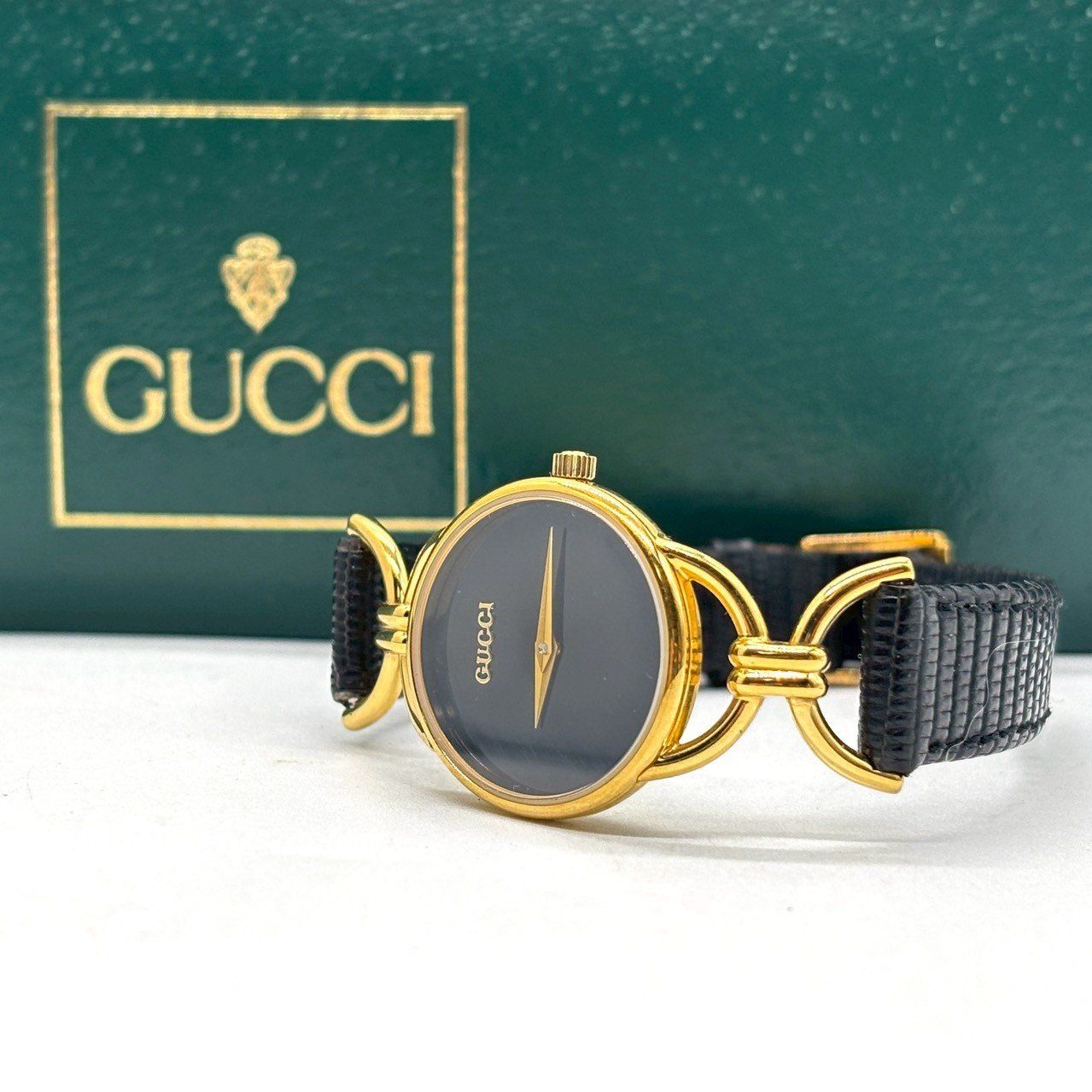 静かな色気を纏う】 GUCCI オールドグッチ 新品電池交換済み 腕時計