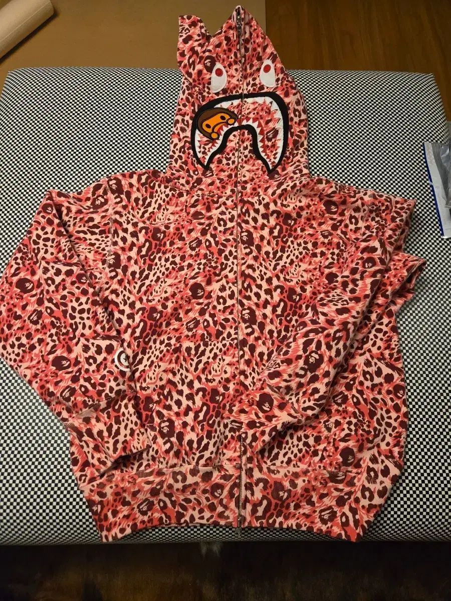 A BATHING APE アベイシングエイプ シャーク ジップアップ フーディー 大阪 デパート 店舗