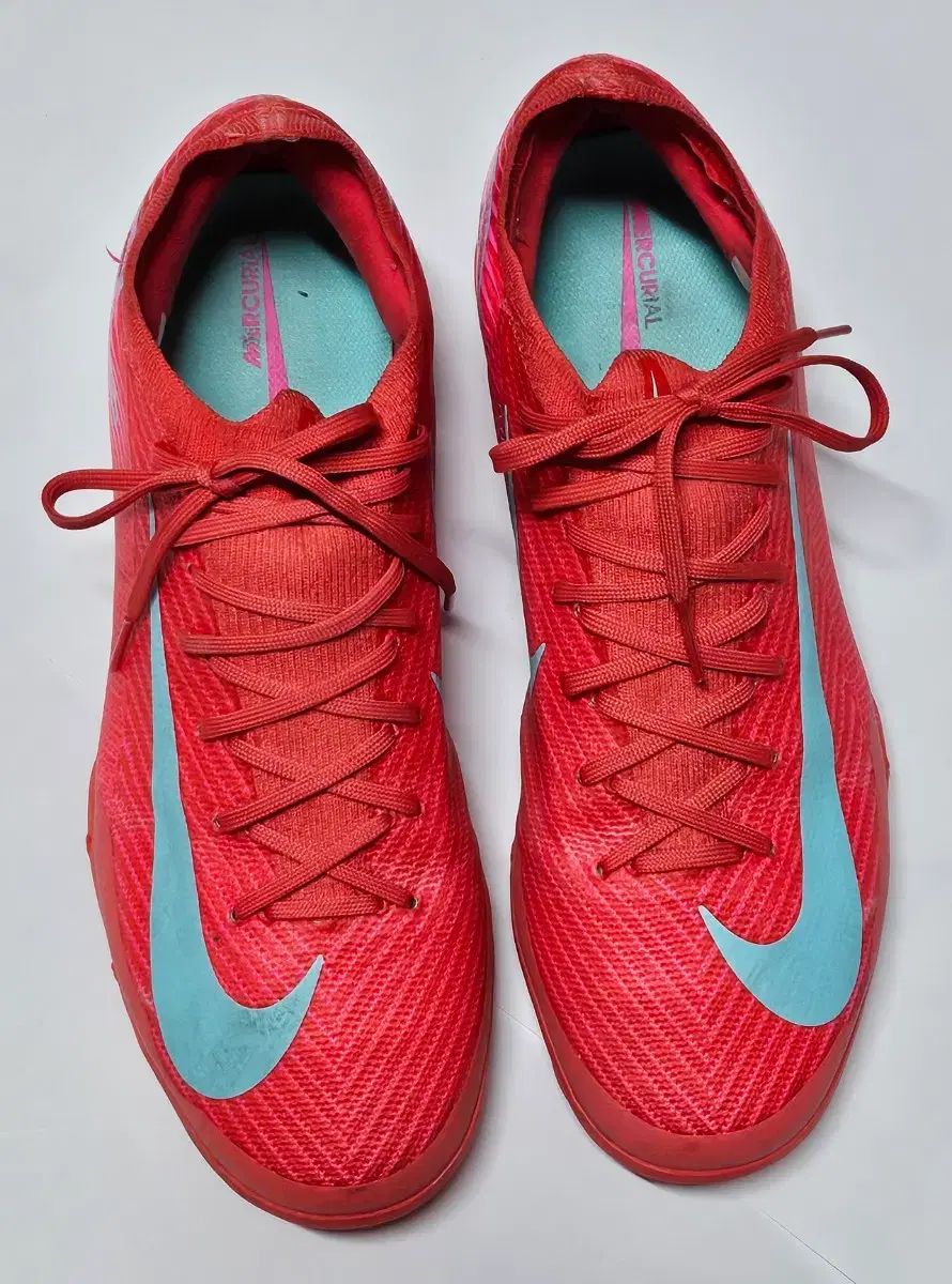 ナイキマーキュリアルプロTF 260 mm