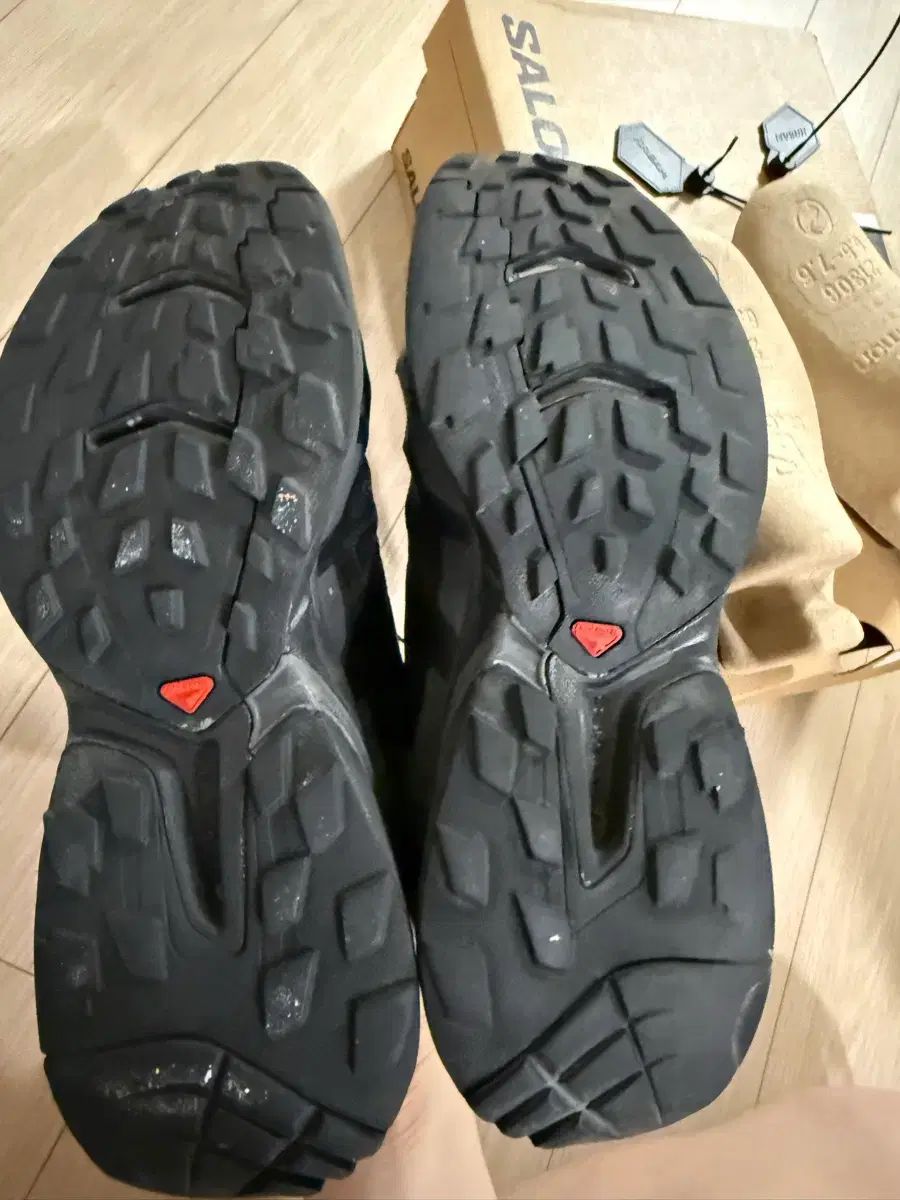  SALOMON サロモン XT-WINGS 2 ADV 25. 登山靴 トレッキングシューズ アウトドアシューズ