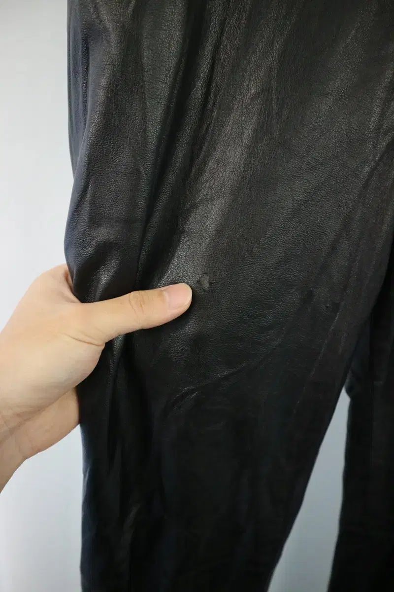 Nanushuka ナヌシュカ ブラック コーティング パンツ