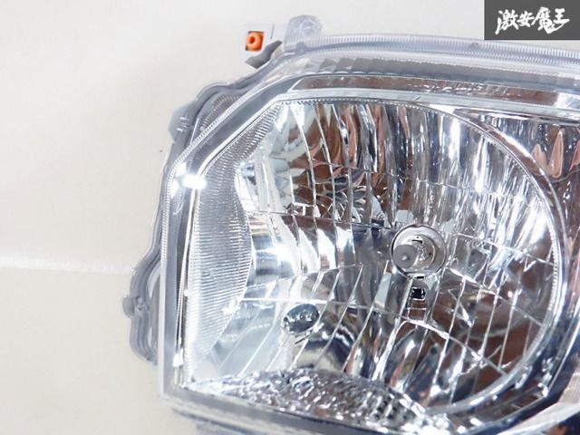 新車外し】 トヨタ純正 200系 ハイエース 4型 5型 6型 7型 ワイド