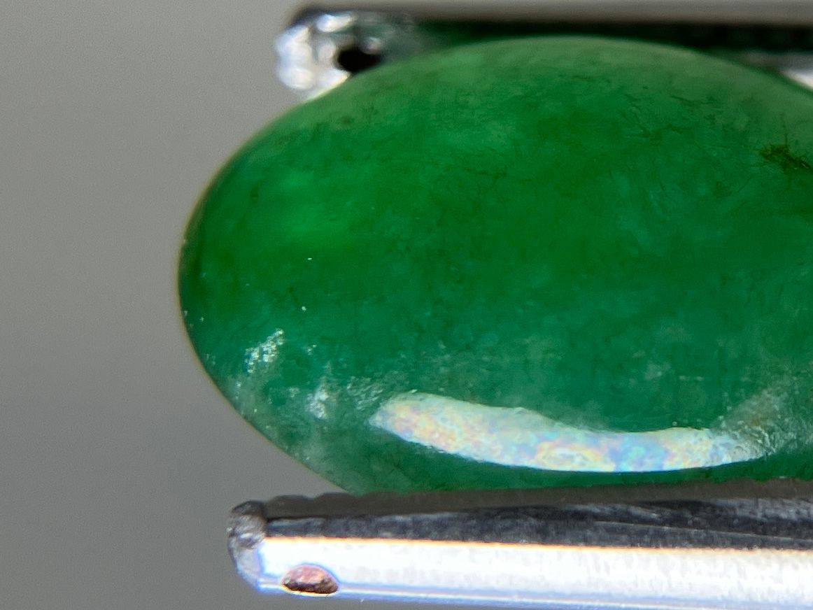 ひすい（ヒスイ 翡翠） 天然 4.005ct 宝石ソーティング付き 12.3㎜×8.8