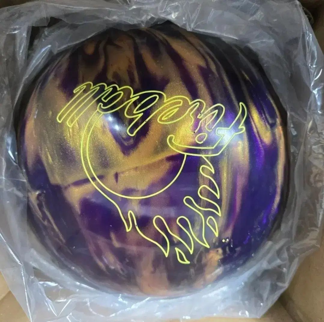 14 パウンド ボーリング エボナイト EBONITE ファイアボール パープルゴールド 球