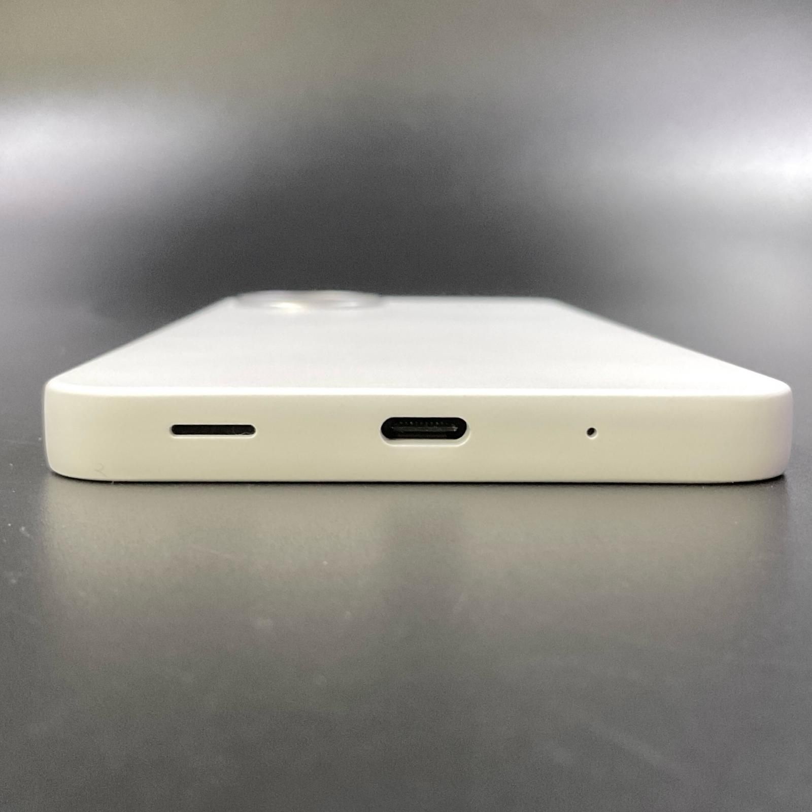 SHARP AQUOS wish5 64GB ユキ docomo SH-52F 白ロム 超美品 動作確認済 