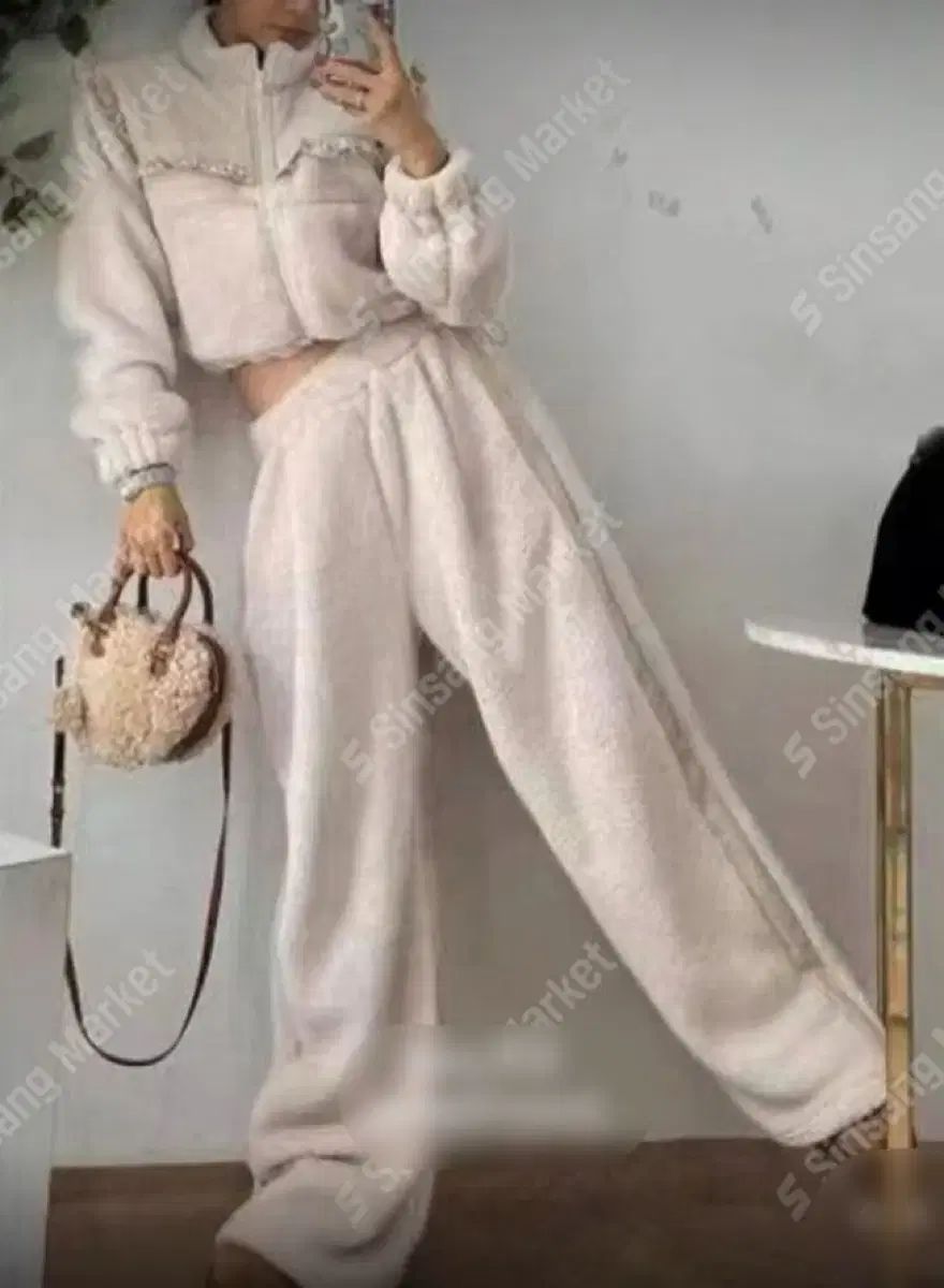 アイボリーorブラック ファー アウター パンツ セット