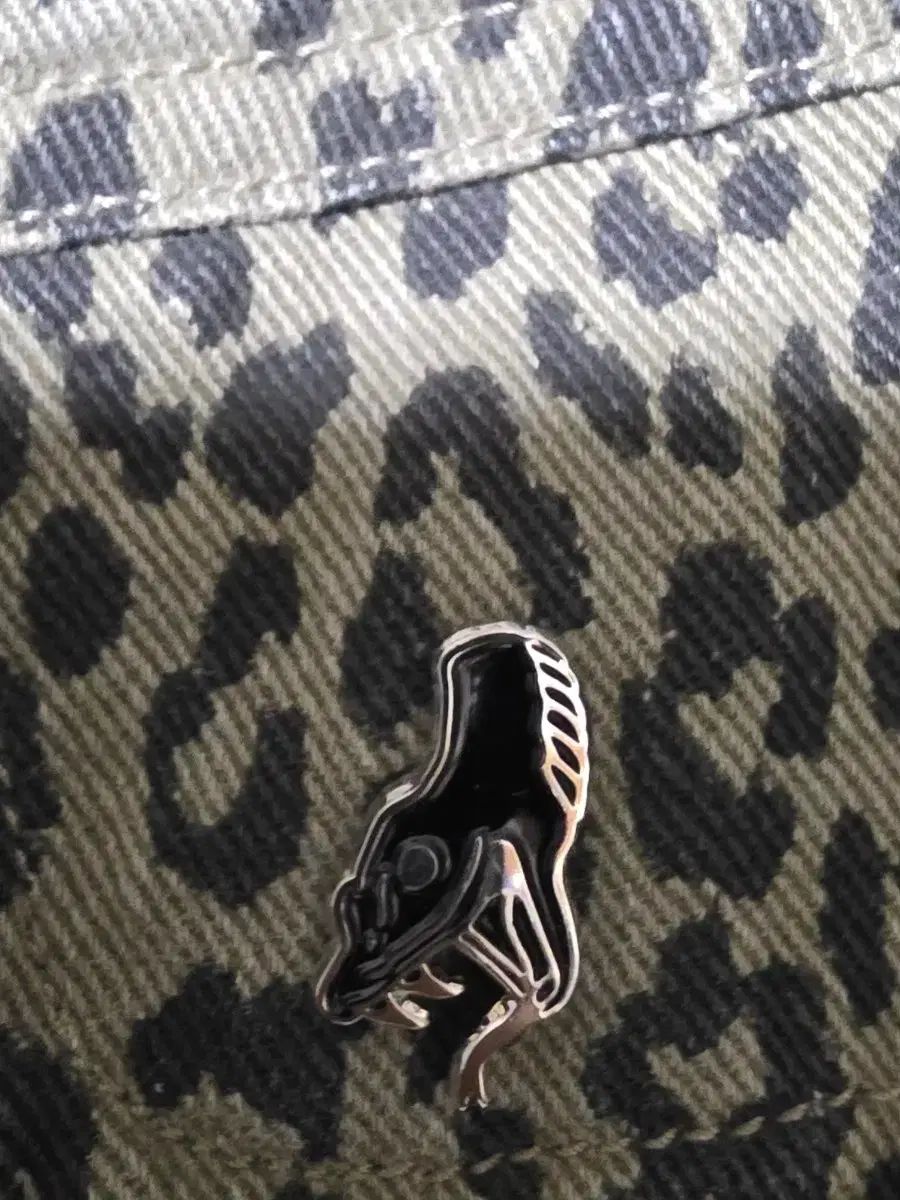 AQ エイキュー ヒョウ柄 レオパード デニム トラッカー ジャケット L