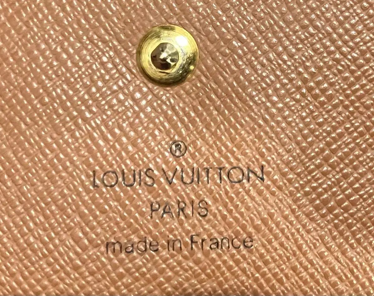 エリゼ 二つ折り財布