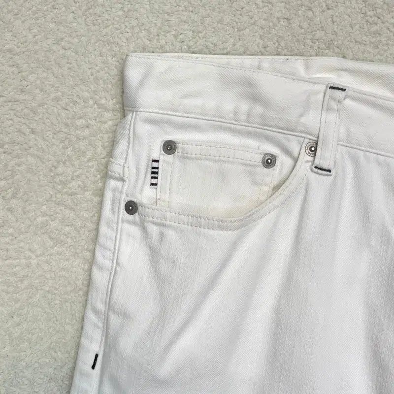 ブラックラベル 白 デニムパンツ 76 日本版