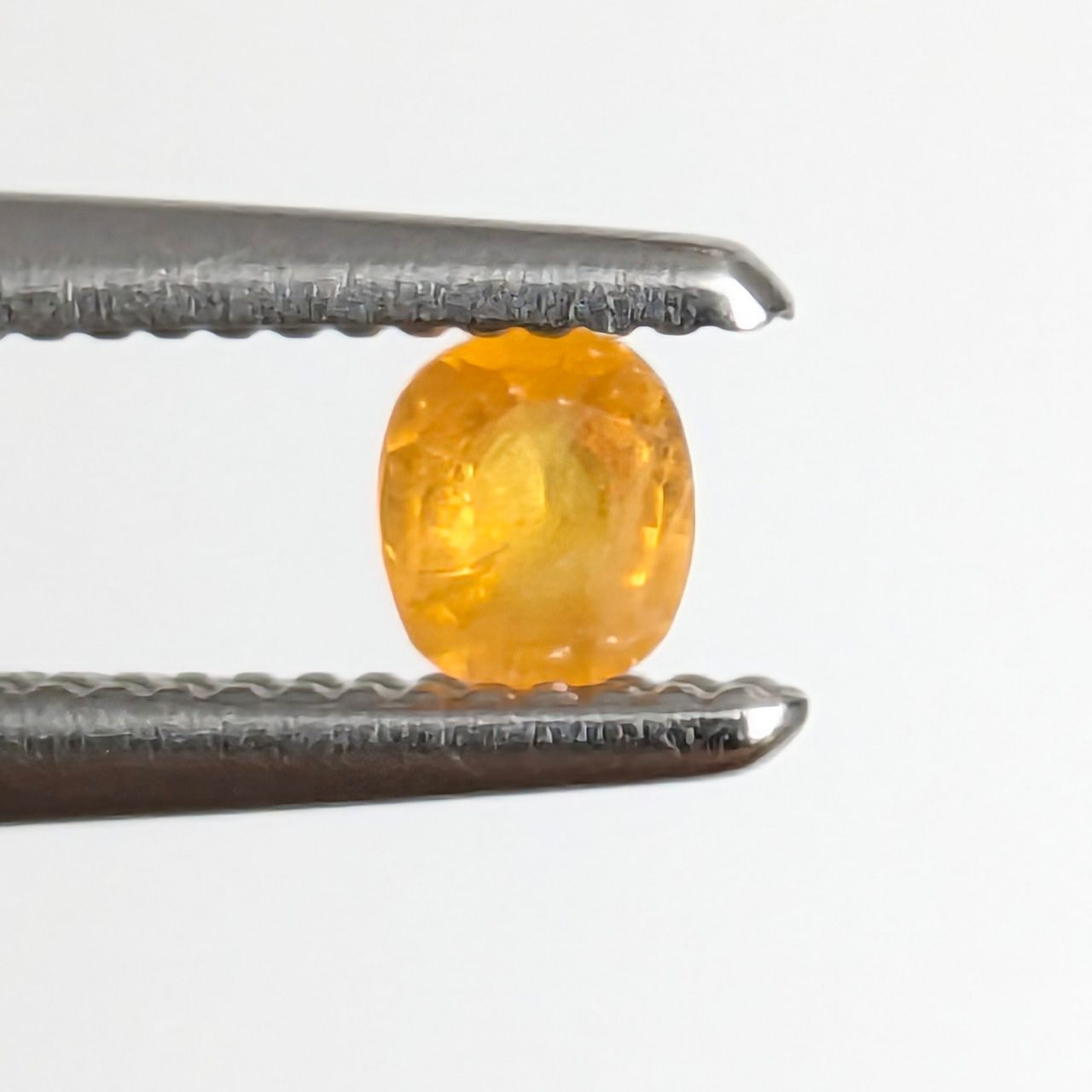 ジョウハチドウライト ミャンマー モゴック産 0.078 ct