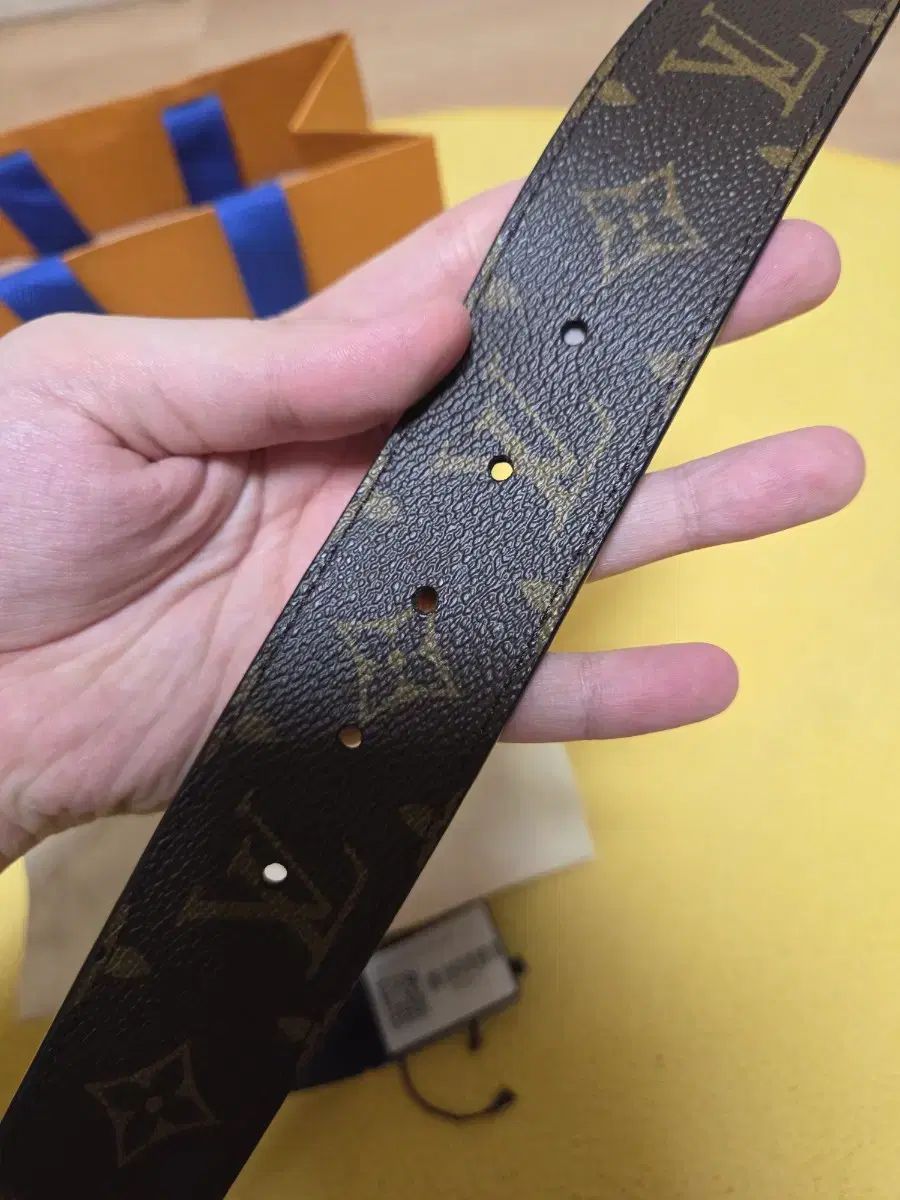 Louis Vuitton ルイヴィトン モノグラム リバーシブル ベルト